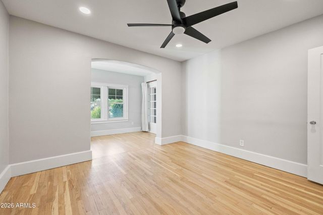38 W VERNON Avenue, Phoenix, AZ 85003