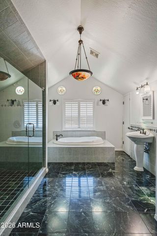 38 W VERNON Avenue, Phoenix, AZ 85003
