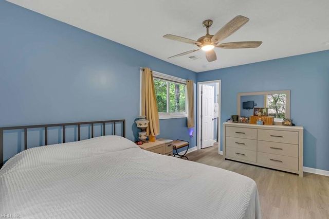 10424 Indian RD, Gloucester, VA 23061