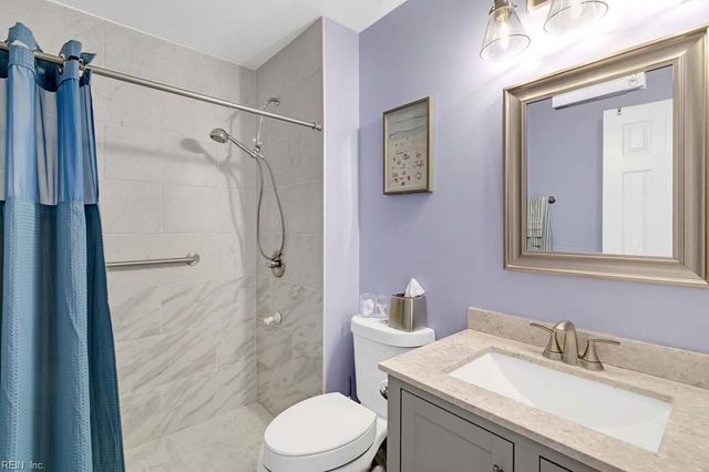 10424 Indian RD, Gloucester, VA 23061