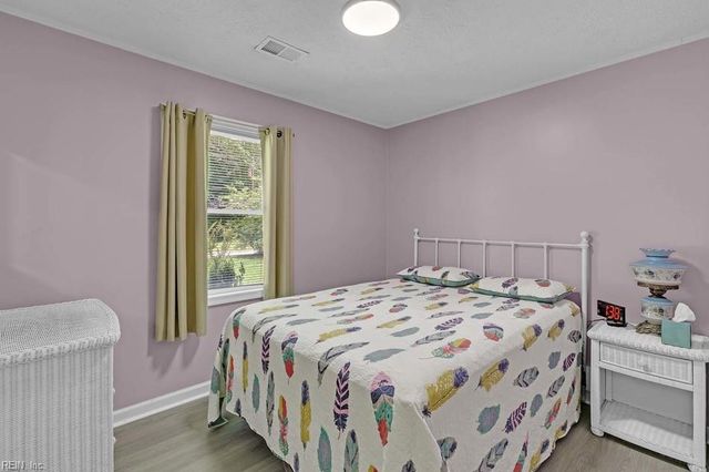 10424 Indian RD, Gloucester, VA 23061
