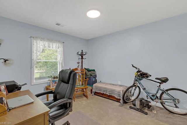 10424 Indian RD, Gloucester, VA 23061