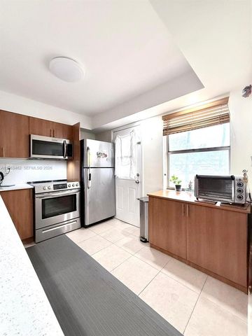 1501 NE 191st Street C114, Miami, FL 33179