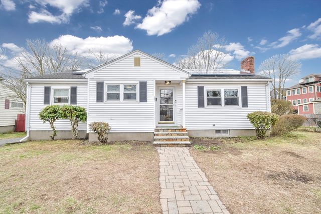 15 Union Avenue, Milton, MA 02186