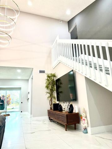 22454 Cypress Wood Lane, Boca Raton, FL 33428