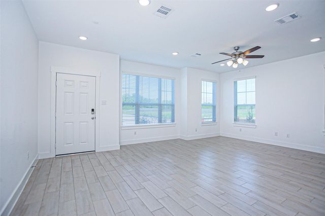 2234 Memory Oaks Drive, Tomball, TX 77375