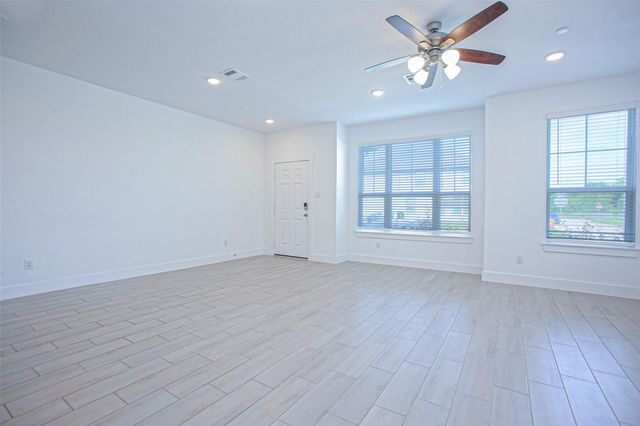 2234 Memory Oaks Drive, Tomball, TX 77375