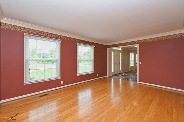 100 Applewood Ct, Hendersonville, TN 37075