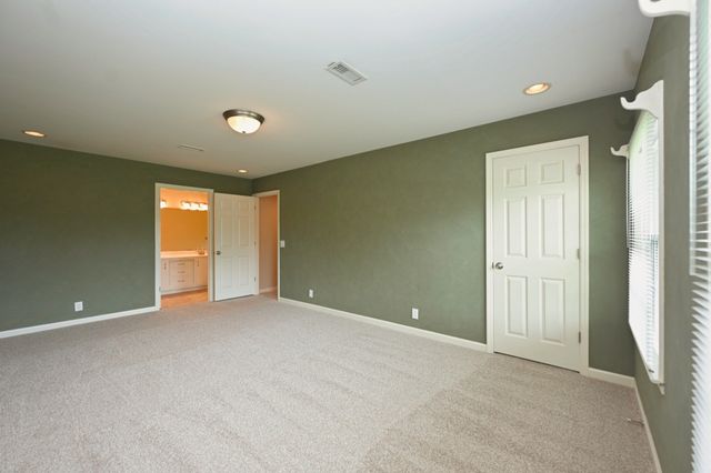 100 Applewood Ct, Hendersonville, TN 37075