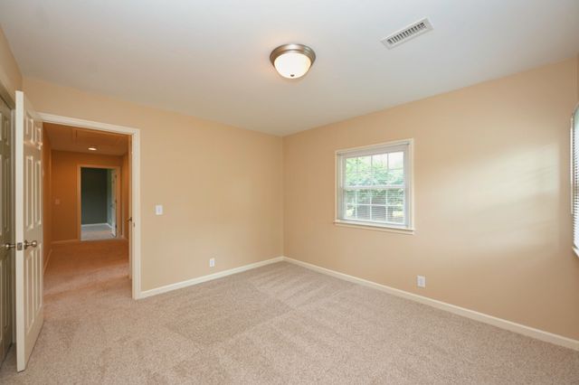 100 Applewood Ct, Hendersonville, TN 37075
