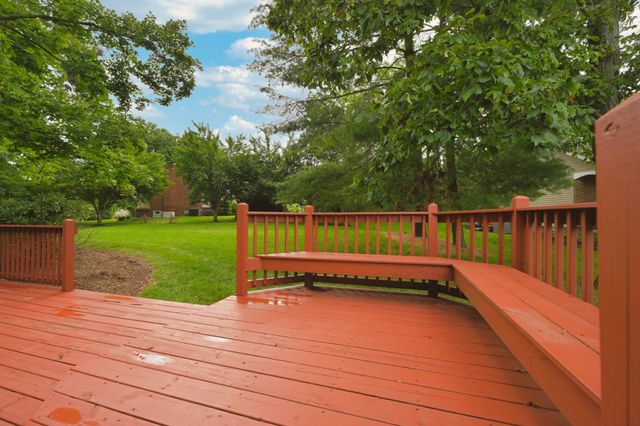 100 Applewood Ct, Hendersonville, TN 37075