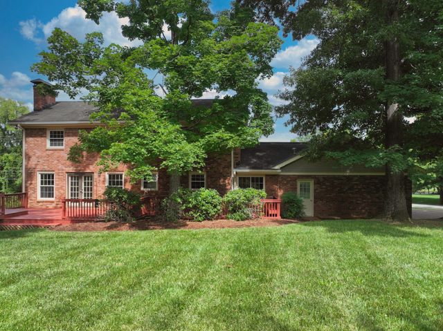100 Applewood Ct, Hendersonville, TN 37075