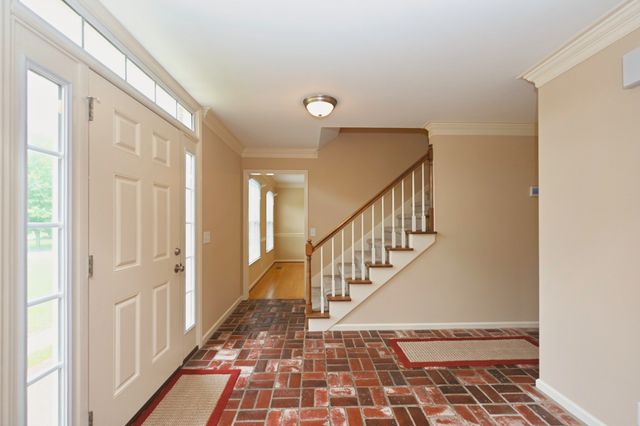 100 Applewood Ct, Hendersonville, TN 37075