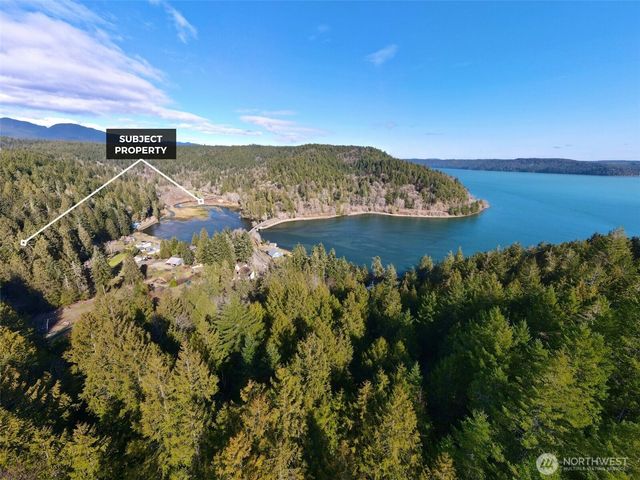 58 Stickney Street N, Lilliwaup, WA 98555