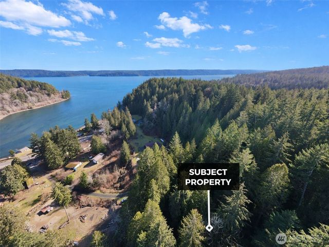 58 Stickney Street N, Lilliwaup, WA 98555