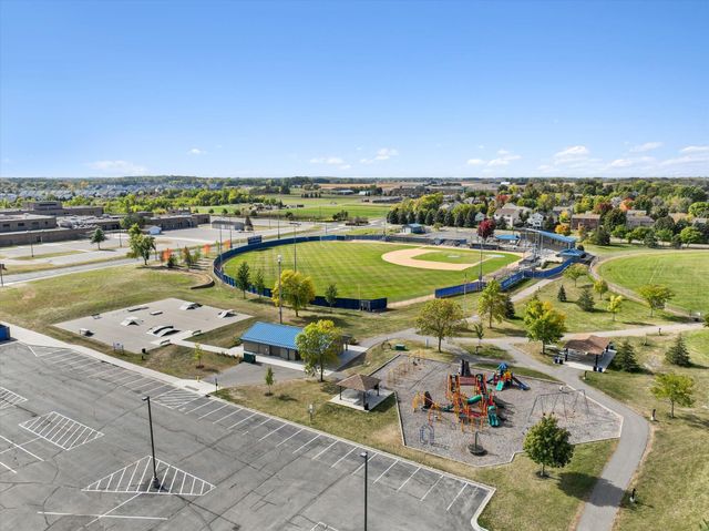 918 Foxglove Terrace, Waconia, MN 55387