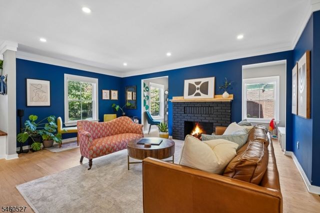 39 Walnut Cres, Montclair Twp., NJ 07042