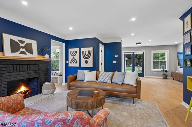 39 Walnut Cres, Montclair Twp., NJ 07042