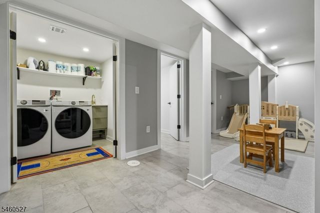 39 Walnut Cres, Montclair Twp., NJ 07042