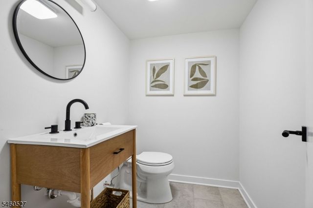 39 Walnut Cres, Montclair Twp., NJ 07042