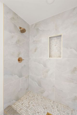 3121 River Dr, Nashville, TN 37218