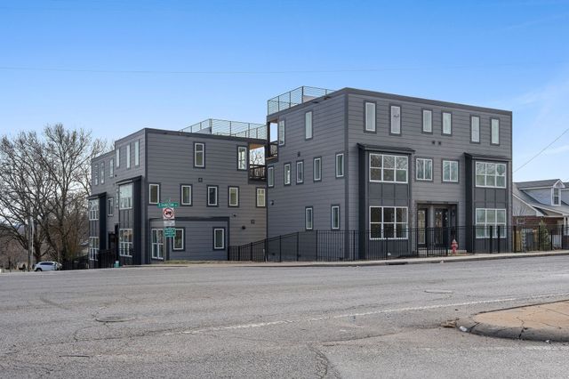 3121 River Dr, Nashville, TN 37218