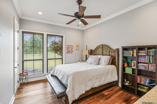27605 Patterson Rd, Springfield, LA 70462