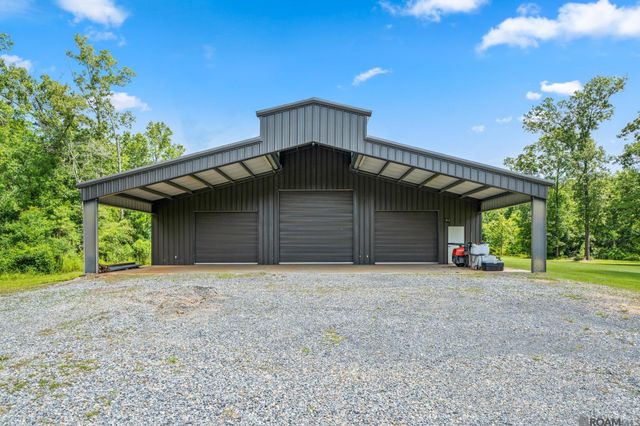 27605 Patterson Rd, Springfield, LA 70462