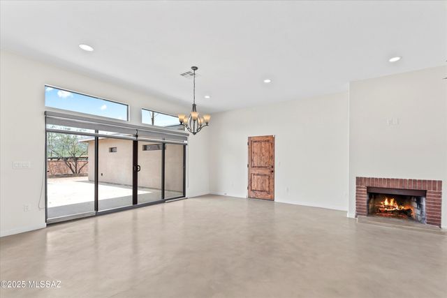 1915 E Lind Road, Tucson, AZ 85719