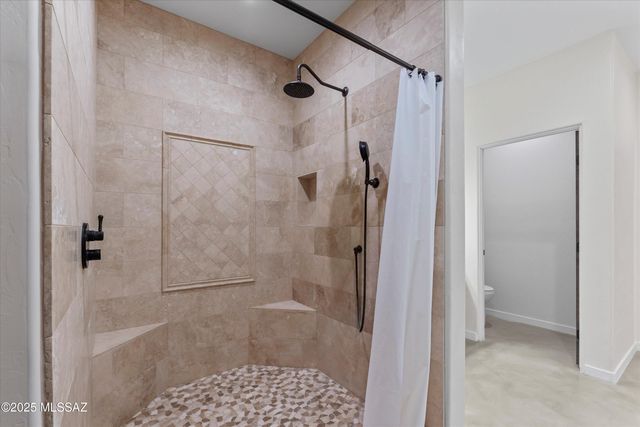 1915 E Lind Road, Tucson, AZ 85719