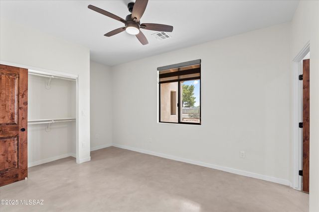 1915 E Lind Road, Tucson, AZ 85719