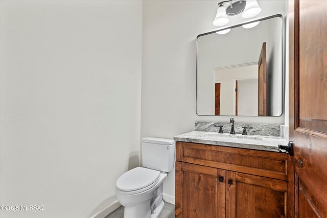 1915 E Lind Road, Tucson, AZ 85719