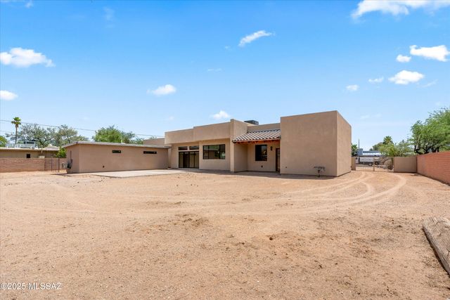 1915 E Lind Road, Tucson, AZ 85719