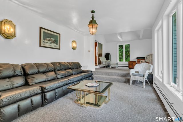 11 Autumn Lane, Clinton, CT 06413