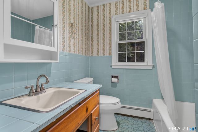 11 Autumn Lane, Clinton, CT 06413