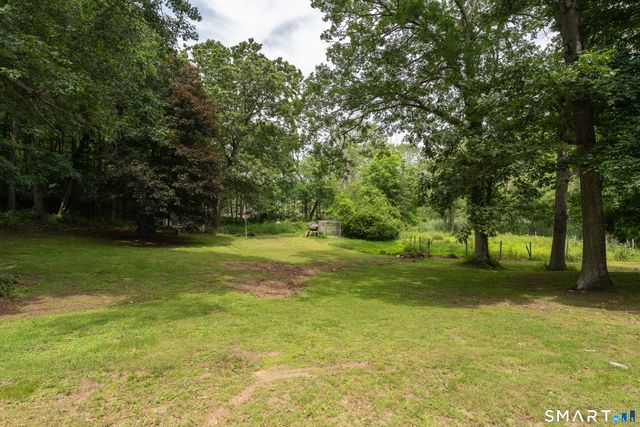 11 Autumn Lane, Clinton, CT 06413