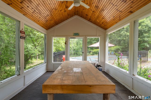 11 Autumn Lane, Clinton, CT 06413
