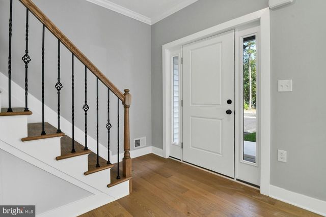 2 RAILROAD AVE, Bayville, NJ 08721