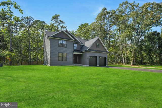 2 RAILROAD AVE, Bayville, NJ 08721