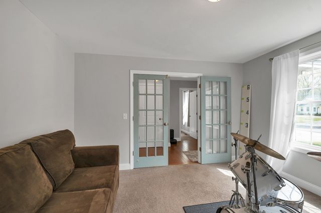 17 Blueberry Hill Road, Raymond, NH 03077