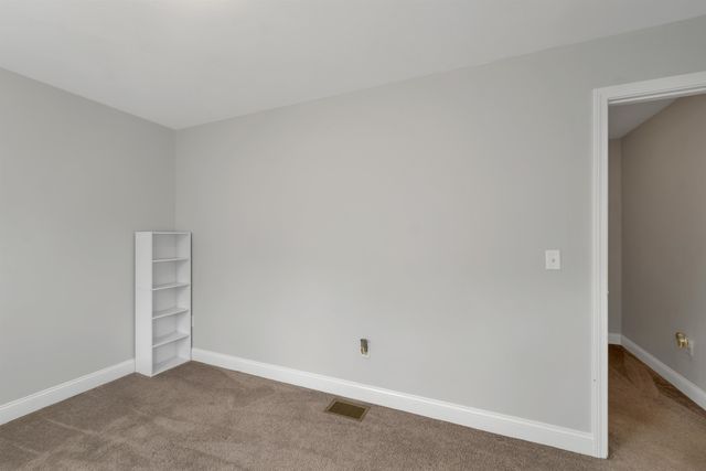 17 Blueberry Hill Road, Raymond, NH 03077