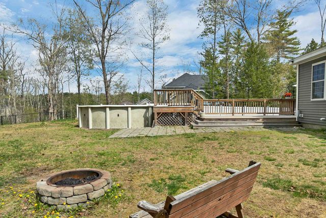 17 Blueberry Hill Road, Raymond, NH 03077