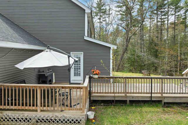 17 Blueberry Hill Road, Raymond, NH 03077