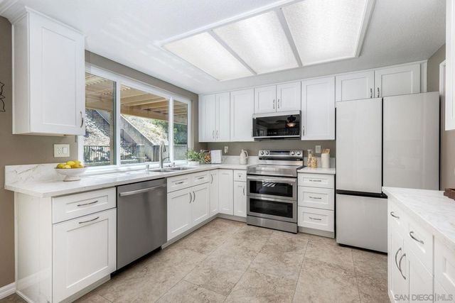 9430 Palomino Ridge, Lakeside, CA 92040