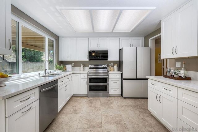 9430 Palomino Ridge, Lakeside, CA 92040