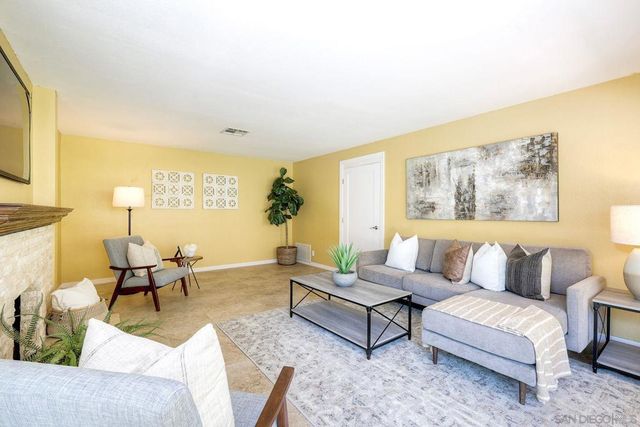9430 Palomino Ridge, Lakeside, CA 92040