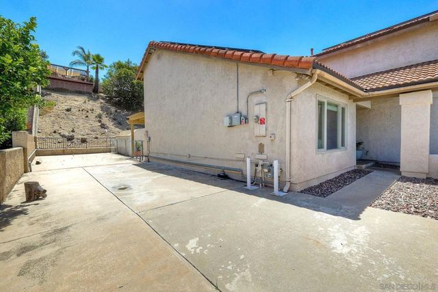 9430 Palomino Ridge, Lakeside, CA 92040