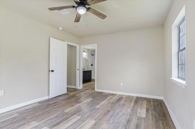 1120 17th Ave North, Texas City, TX 77590