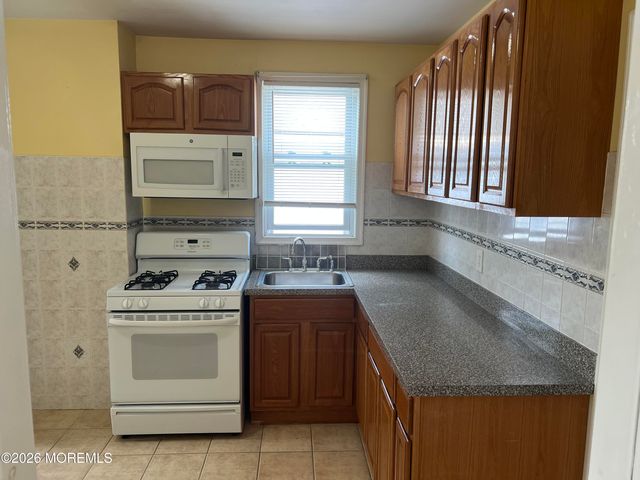 44 High Street, New Brunswick, NJ 08901