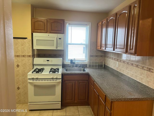 44 High Street, New Brunswick, NJ 08901